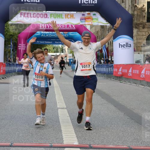 06.09.2026 - CURREX Alsterlauf Strokosch-Dieckow http://msf.ph/oto/10123156 06.09.2026 12:09:33 Ziel 1017, 1019 meine-sportfotos.de