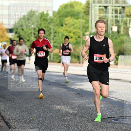 06.09.2026 - CURREX Alsterlauf Dr. Thomas Lammeyer http://msf.ph/oto/10123162 06.09.2026 09:39:09 Laufen 3779, 3592 meine-sportfotos.de