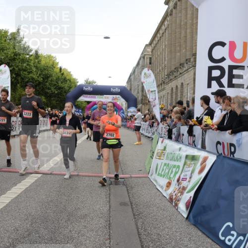 06.09.2026 - CURREX Alsterlauf Yannick Fuchs http://msf.ph/oto/10123176 06.09.2026 10:02:42 Ziel 2135, 2304, 2702, 2954, 3028, 3042, 3089, 3221, 3222, 3532, 3584, 4173, 4263, 4285, 4325, 4550, 4594, 4624, 5379, 5693, 5698, 5908, 6120, 6203, 6219, 6431, 8121, 8147, 8244, 8268, 8305 meine-sportfotos.de