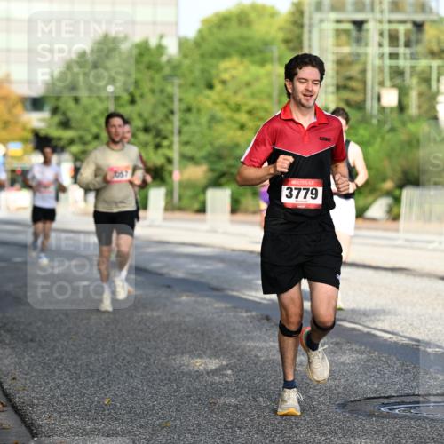 06.09.2026 - CURREX Alsterlauf Dr. Thomas Lammeyer http://msf.ph/oto/10123178 06.09.2026 09:39:10 Laufen 3779 meine-sportfotos.de