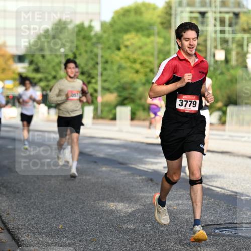 06.09.2026 - CURREX Alsterlauf Dr. Thomas Lammeyer http://msf.ph/oto/10123179 06.09.2026 09:39:10 Laufen 3779 meine-sportfotos.de