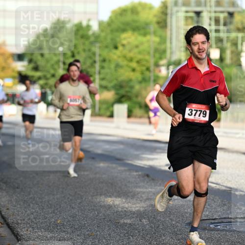 06.09.2026 - CURREX Alsterlauf Dr. Thomas Lammeyer http://msf.ph/oto/10123180 06.09.2026 09:39:11 Laufen 3779 meine-sportfotos.de