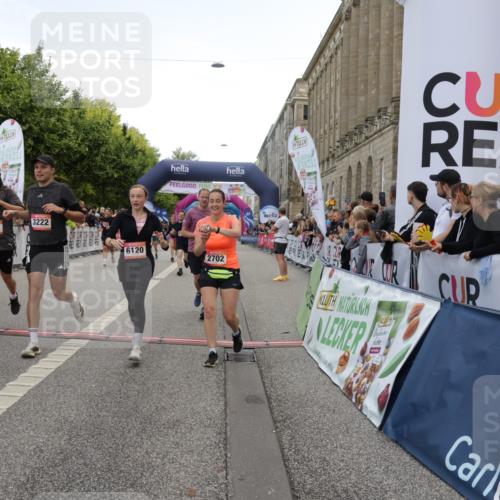 06.09.2026 - CURREX Alsterlauf Yannick Fuchs http://msf.ph/oto/10123181 06.09.2026 10:02:42 Ziel 2135, 2304, 2702, 2954, 3028, 3042, 3089, 3221, 3222, 3532, 3584, 4173, 4263, 4285, 4325, 4550, 4594, 4624, 5379, 5693, 5698, 5908, 6120, 6203, 6219, 6431, 8121, 8147, 8244, 8268, 8305 meine-sportfotos.de
