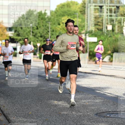06.09.2026 - CURREX Alsterlauf Dr. Thomas Lammeyer http://msf.ph/oto/10123195 06.09.2026 09:39:12 Laufen 4831, 057 meine-sportfotos.de