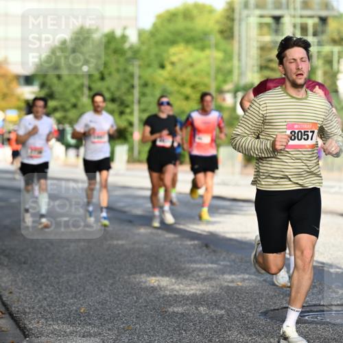 06.09.2026 - CURREX Alsterlauf Dr. Thomas Lammeyer http://msf.ph/oto/10123203 06.09.2026 09:39:13 Laufen 8057 meine-sportfotos.de