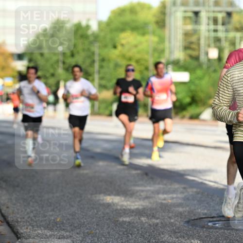 06.09.2026 - CURREX Alsterlauf Dr. Thomas Lammeyer http://msf.ph/oto/10123206 06.09.2026 09:39:13 Laufen 8057 meine-sportfotos.de