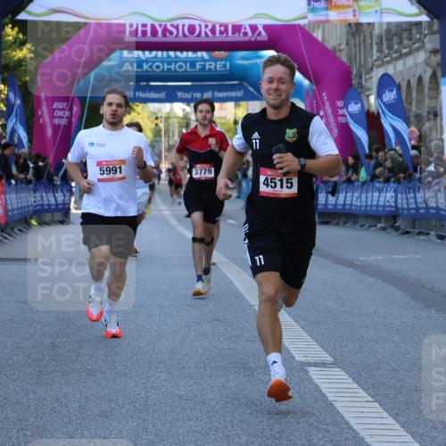 06.09.2026 - CURREX Alsterlauf Strokosch-Dieckow http://msf.ph/oto/10123221 06.09.2026 09:41:37 Ziel 3779, 4125, 4515, 5511, 5676, 5808, 5991, 6122 meine-sportfotos.de