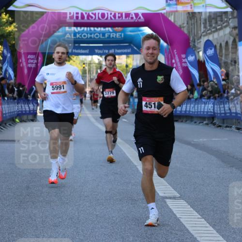 06.09.2026 - CURREX Alsterlauf Strokosch-Dieckow http://msf.ph/oto/10123230 06.09.2026 09:41:37 Ziel 3779, 4125, 4515, 5511, 5676, 5808, 5991, 6122 meine-sportfotos.de