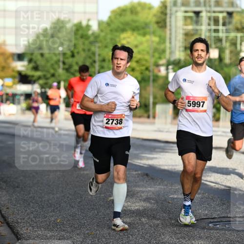 06.09.2026 - CURREX Alsterlauf Dr. Thomas Lammeyer http://msf.ph/oto/10123233 06.09.2026 09:39:16 Laufen 2, 2738, 5997, 4931, 6375 meine-sportfotos.de