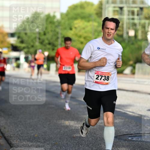 06.09.2026 - CURREX Alsterlauf Dr. Thomas Lammeyer http://msf.ph/oto/10123241 06.09.2026 09:39:16 Laufen 2318, 2738, 5997 meine-sportfotos.de