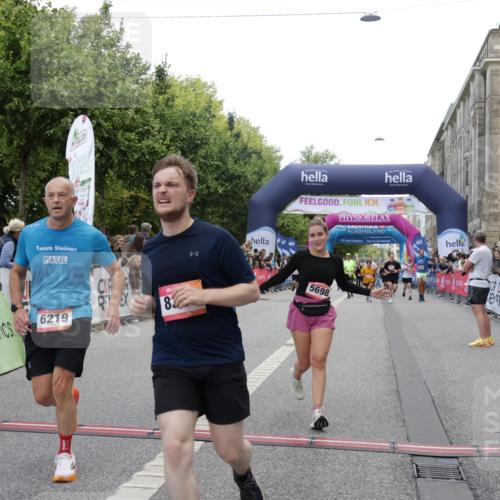 06.09.2026 - CURREX Alsterlauf Yannick Fuchs http://msf.ph/oto/10123284 06.09.2026 10:02:45 Ziel 2304, 2702, 2954, 3028, 3042, 3089, 3221, 3222, 3532, 4263, 4285, 4624, 5693, 5698, 6120, 6219, 6431, 8121, 8147, 8244, 8282, 8305 meine-sportfotos.de