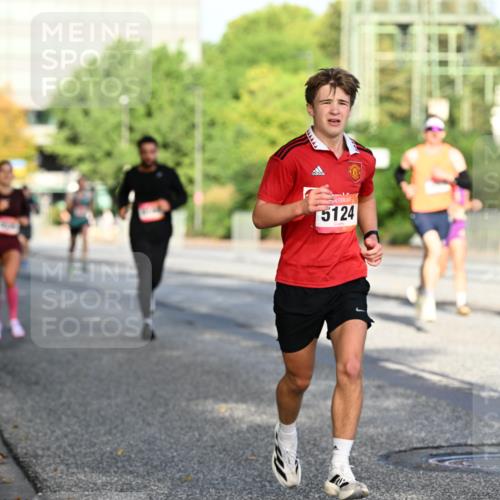 06.09.2026 - CURREX Alsterlauf Dr. Thomas Lammeyer http://msf.ph/oto/10123290 06.09.2026 09:39:21 Laufen 5124 meine-sportfotos.de