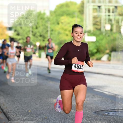 06.09.2026 - CURREX Alsterlauf Dr. Thomas Lammeyer http://msf.ph/oto/10123325 06.09.2026 09:39:25 Laufen 4535, 81 meine-sportfotos.de