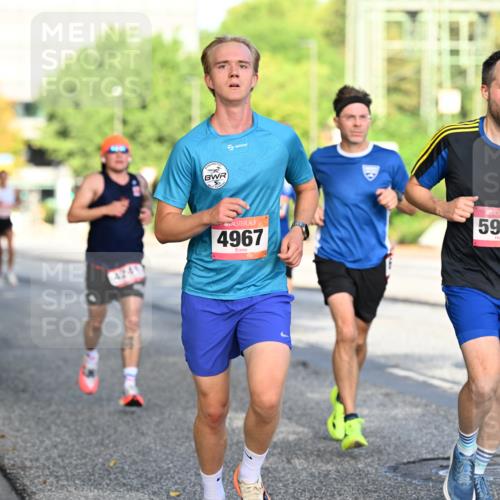 06.09.2026 - CURREX Alsterlauf Dr. Thomas Lammeyer http://msf.ph/oto/10123375 06.09.2026 09:39:32 Laufen 4967, 5984 meine-sportfotos.de
