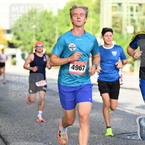 06.09.2026 - CURREX Alsterlauf Dr. Thomas Lammeyer http://msf.ph/oto/10123377 06.09.2026 09:39:32 Laufen 4967, 5984 meine-sportfotos.de
