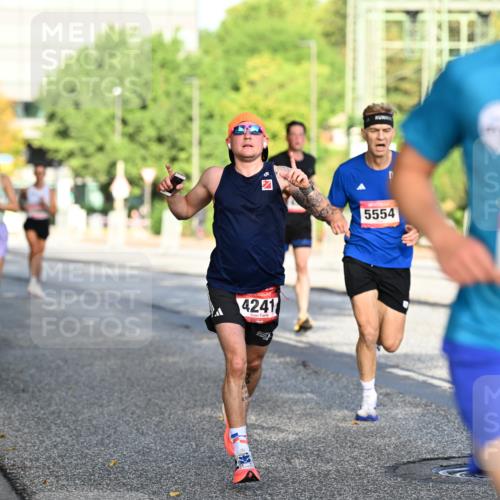 06.09.2026 - CURREX Alsterlauf Dr. Thomas Lammeyer http://msf.ph/oto/10123385 06.09.2026 09:39:33 Laufen 4241, 5554, 4967 meine-sportfotos.de