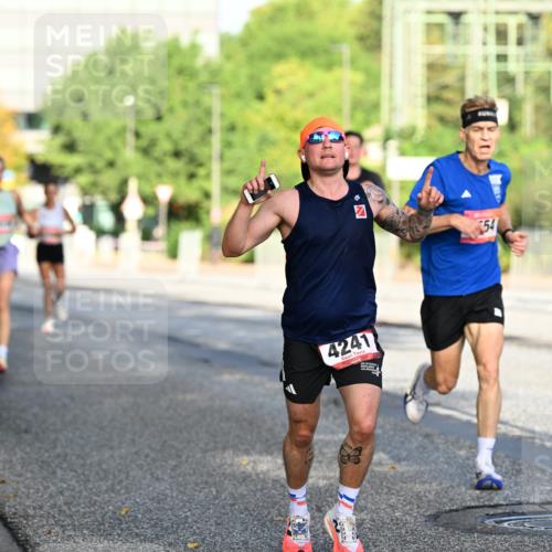 06.09.2026 - CURREX Alsterlauf Dr. Thomas Lammeyer http://msf.ph/oto/10123387 06.09.2026 09:39:33 Laufen 4241, 54 meine-sportfotos.de