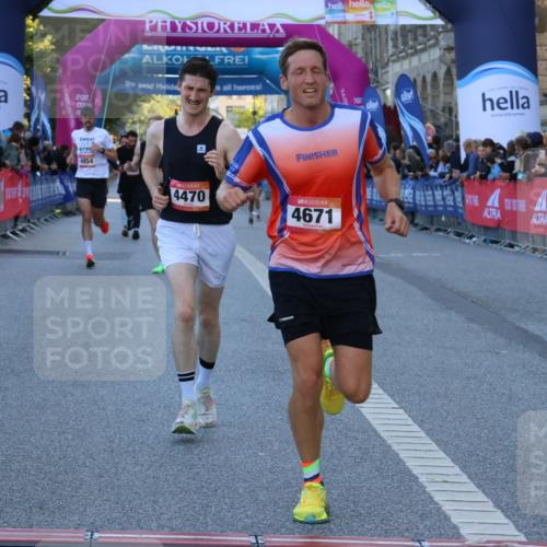 06.09.2026 - CURREX Alsterlauf Strokosch-Dieckow http://msf.ph/oto/10123421 06.09.2026 09:41:54 Ziel 2319, 2608, 3592, 4470, 4671, 4854, 6375 meine-sportfotos.de
