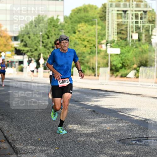 06.09.2026 - CURREX Alsterlauf Dr. Thomas Lammeyer http://msf.ph/oto/10123439 06.09.2026 09:39:40 Laufen 5663 meine-sportfotos.de