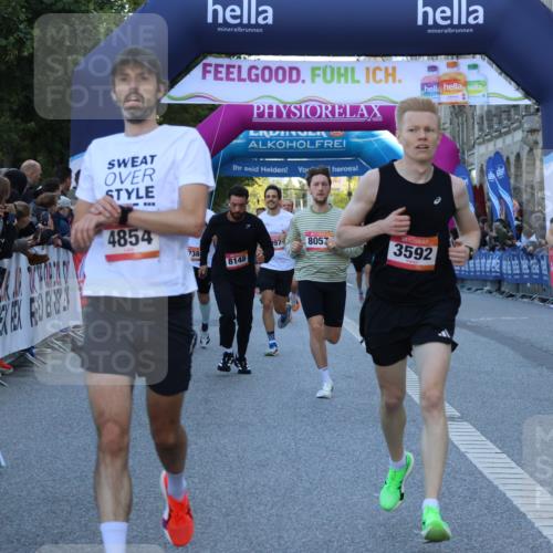 06.09.2026 - CURREX Alsterlauf Strokosch-Dieckow http://msf.ph/oto/10123465 06.09.2026 09:41:59 Ziel 2606, 2608, 2738, 3592, 4470, 4671, 4854, 4931, 4967, 5124, 5997, 6375, 8057, 8148 meine-sportfotos.de