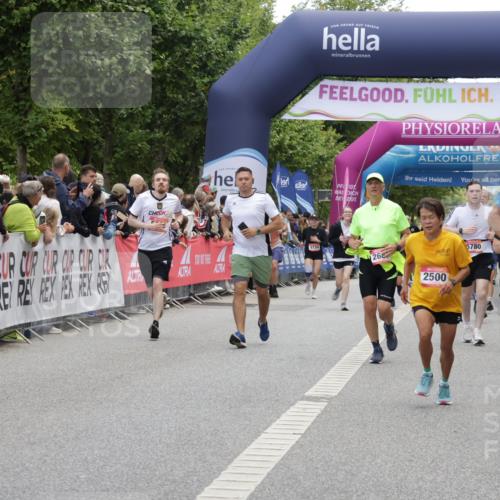 06.09.2026 - CURREX Alsterlauf Yannick Fuchs http://msf.ph/oto/10123471 06.09.2026 10:02:51 Ziel 2500, 2687, 5190, 5366, 5659, 5693, 5698, 5780, 5866, 6219, 8282, 8305 meine-sportfotos.de