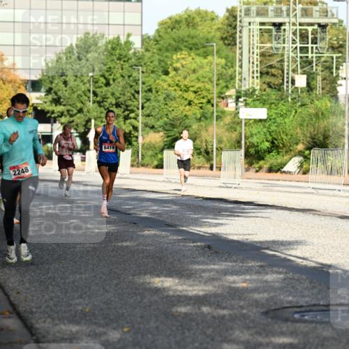 06.09.2026 - CURREX Alsterlauf Dr. Thomas Lammeyer http://msf.ph/oto/10123480 06.09.2026 09:39:44 Laufen 6419, 2248 meine-sportfotos.de