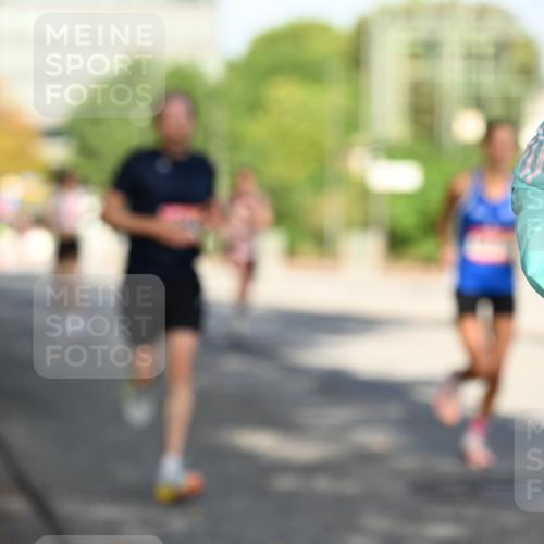 06.09.2026 - CURREX Alsterlauf Dr. Thomas Lammeyer http://msf.ph/oto/10123514 06.09.2026 09:39:48 Laufen  meine-sportfotos.de