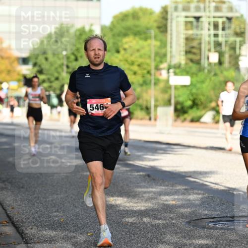 06.09.2026 - CURREX Alsterlauf Dr. Thomas Lammeyer http://msf.ph/oto/10123517 06.09.2026 09:39:48 Laufen 546, 6419 meine-sportfotos.de
