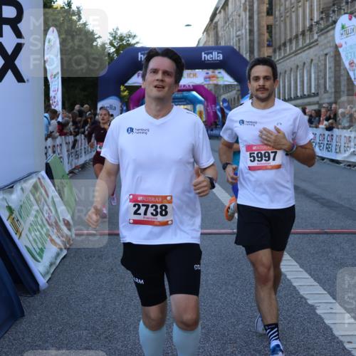 06.09.2026 - CURREX Alsterlauf Strokosch-Dieckow http://msf.ph/oto/10123537 06.09.2026 09:42:05 Ziel 2606, 2738, 3238, 3592, 3714, 4068, 4241, 4535, 4854, 4931, 4967, 5112, 5124, 5997, 6280, 6375, 8057, 8148 meine-sportfotos.de