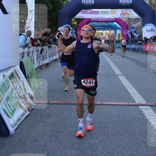 06.09.2026 - CURREX Alsterlauf Strokosch-Dieckow http://msf.ph/oto/10123551 06.09.2026 09:42:10 Ziel 2606, 3238, 3714, 4068, 4241, 4535, 4967, 5112, 5960, 5997, 6127, 6151, 6280 meine-sportfotos.de