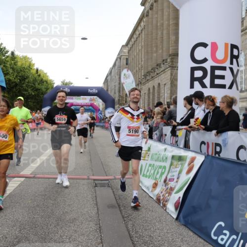 06.09.2026 - CURREX Alsterlauf Yannick Fuchs http://msf.ph/oto/10123563 06.09.2026 10:02:54 Ziel 2500, 2687, 4474, 4475, 5190, 5366, 5659, 5771, 5780, 5865, 5866, 6398, 8282 meine-sportfotos.de