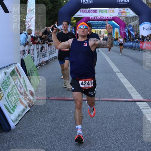 06.09.2026 - CURREX Alsterlauf Strokosch-Dieckow http://msf.ph/oto/10123566 06.09.2026 09:42:10 Ziel 2606, 3238, 3714, 4068, 4241, 4535, 4967, 5112, 5960, 5997, 6127, 6151, 6280 meine-sportfotos.de