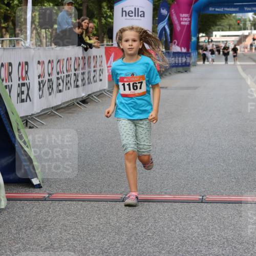 06.09.2026 - CURREX Alsterlauf Strokosch-Dieckow http://msf.ph/oto/10123568 06.09.2026 12:11:07 Ziel 1167, 1168 meine-sportfotos.de