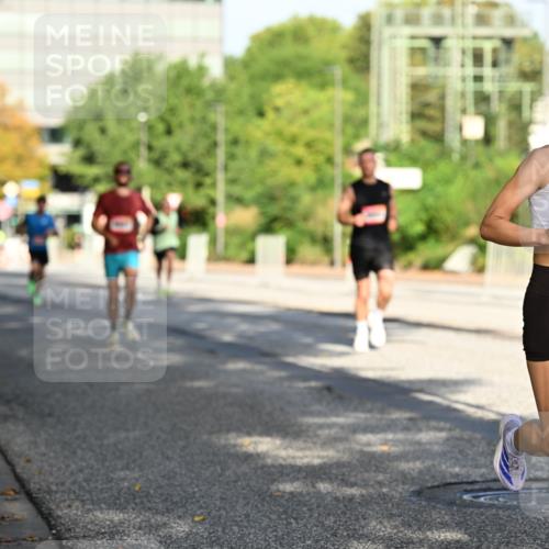 06.09.2026 - CURREX Alsterlauf Dr. Thomas Lammeyer http://msf.ph/oto/10123570 06.09.2026 09:39:53 Laufen 4006 meine-sportfotos.de