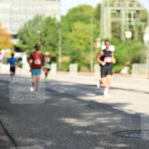 06.09.2026 - CURREX Alsterlauf Dr. Thomas Lammeyer http://msf.ph/oto/10123573 06.09.2026 09:39:53 Laufen 4000 meine-sportfotos.de