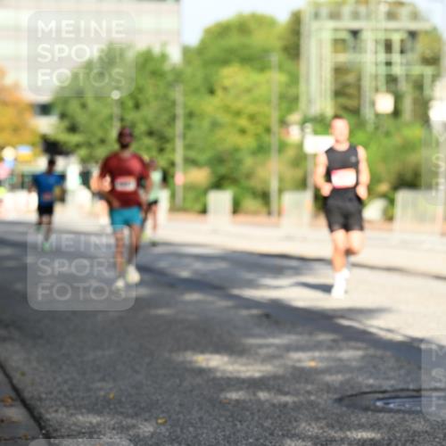 06.09.2026 - CURREX Alsterlauf Dr. Thomas Lammeyer http://msf.ph/oto/10123578 06.09.2026 09:39:53 Laufen  meine-sportfotos.de