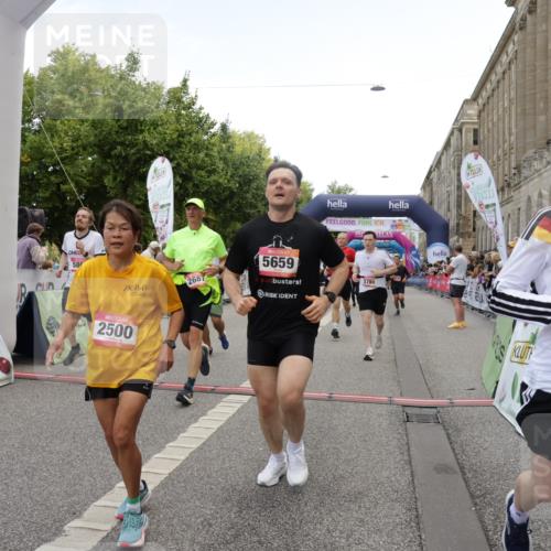 06.09.2026 - CURREX Alsterlauf Yannick Fuchs http://msf.ph/oto/10123584 06.09.2026 10:02:54 Ziel 2500, 2687, 4474, 4475, 5190, 5366, 5659, 5771, 5780, 5865, 5866, 6398, 8282 meine-sportfotos.de