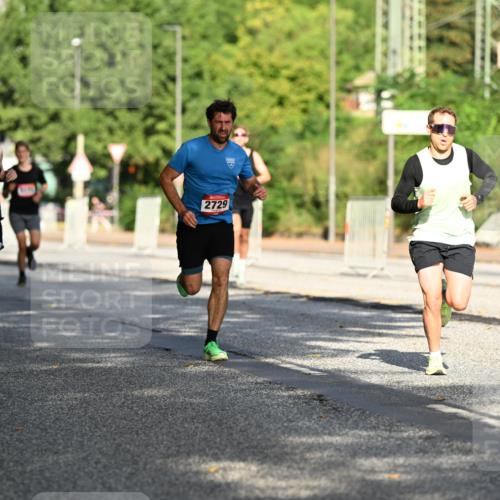 06.09.2026 - CURREX Alsterlauf Dr. Thomas Lammeyer http://msf.ph/oto/10123585 06.09.2026 09:39:58 Laufen 6376, 6381, 2729 meine-sportfotos.de