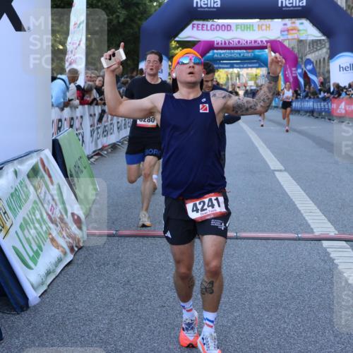 06.09.2026 - CURREX Alsterlauf Strokosch-Dieckow http://msf.ph/oto/10123590 06.09.2026 09:42:10 Ziel 2606, 3238, 3714, 4068, 4241, 4535, 4967, 5112, 5960, 5997, 6127, 6151, 6280 meine-sportfotos.de