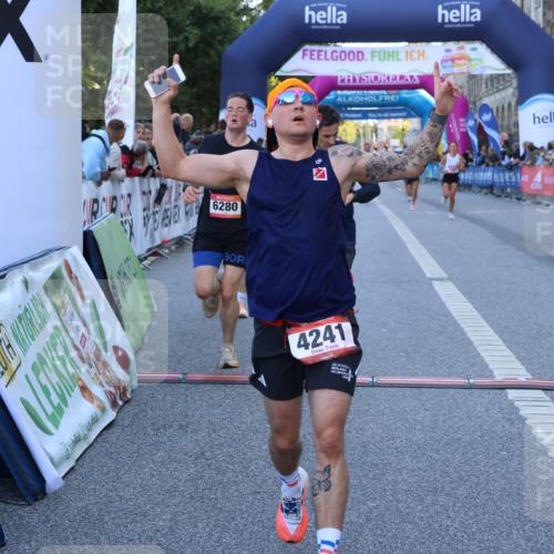 06.09.2026 - CURREX Alsterlauf Strokosch-Dieckow http://msf.ph/oto/10123597 06.09.2026 09:42:10 Ziel 2606, 3238, 3714, 4068, 4241, 4535, 4967, 5112, 5960, 5997, 6127, 6151, 6280 meine-sportfotos.de