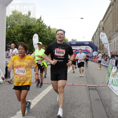 06.09.2026 - CURREX Alsterlauf Yannick Fuchs http://msf.ph/oto/10123598 06.09.2026 10:02:55 Ziel 2500, 2687, 3338, 3909, 4474, 4475, 4730, 5190, 5366, 5659, 5771, 5780, 5865, 5866, 6398, 8282 meine-sportfotos.de