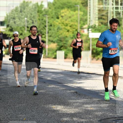 06.09.2026 - CURREX Alsterlauf Dr. Thomas Lammeyer http://msf.ph/oto/10123602 06.09.2026 09:40:00 Laufen 6376, 6381, 2729 meine-sportfotos.de