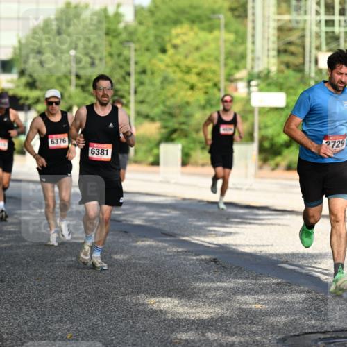 06.09.2026 - CURREX Alsterlauf Dr. Thomas Lammeyer http://msf.ph/oto/10123604 06.09.2026 09:40:00 Laufen 6376, 6381, 2729 meine-sportfotos.de