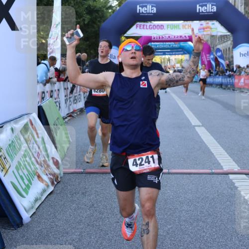 06.09.2026 - CURREX Alsterlauf Strokosch-Dieckow http://msf.ph/oto/10123605 06.09.2026 09:42:10 Ziel 2606, 3238, 3714, 4068, 4241, 4535, 4967, 5112, 5960, 5997, 6127, 6151, 6280 meine-sportfotos.de