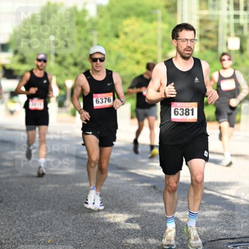 06.09.2026 - CURREX Alsterlauf Dr. Thomas Lammeyer http://msf.ph/oto/10123626 06.09.2026 09:40:02 Laufen 6376, 6381 meine-sportfotos.de