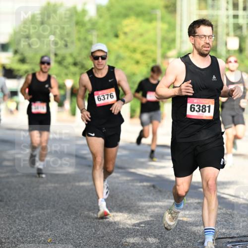 06.09.2026 - CURREX Alsterlauf Dr. Thomas Lammeyer http://msf.ph/oto/10123627 06.09.2026 09:40:02 Laufen 6376, 6381 meine-sportfotos.de