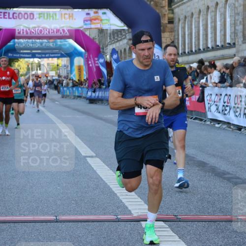 06.09.2026 - CURREX Alsterlauf Strokosch-Dieckow http://msf.ph/oto/10123650 06.09.2026 09:42:19 Ziel 2003, 4114, 4858, 5554, 5960, 5984, 6151, 6419, 6463, 8197 meine-sportfotos.de