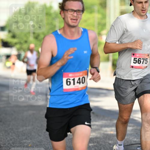 06.09.2026 - CURREX Alsterlauf Dr. Thomas Lammeyer http://msf.ph/oto/10123672 06.09.2026 09:40:06 Laufen 6140, 5675 meine-sportfotos.de