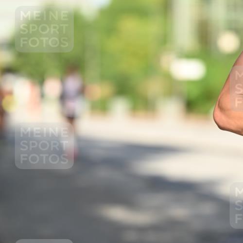 06.09.2026 - CURREX Alsterlauf Dr. Thomas Lammeyer http://msf.ph/oto/10123681 06.09.2026 09:40:07 Laufen  meine-sportfotos.de