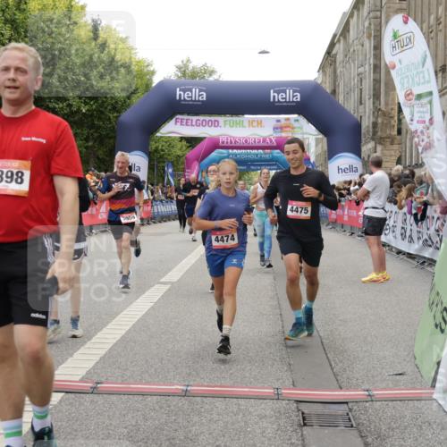 06.09.2026 - CURREX Alsterlauf Yannick Fuchs http://msf.ph/oto/10123688 06.09.2026 10:02:57 Ziel 2500, 2687, 3338, 3721, 3909, 4345, 4348, 4474, 4475, 4730, 5190, 5366, 5465, 5659, 5771, 5780, 5865, 5866, 6398, 8282 meine-sportfotos.de